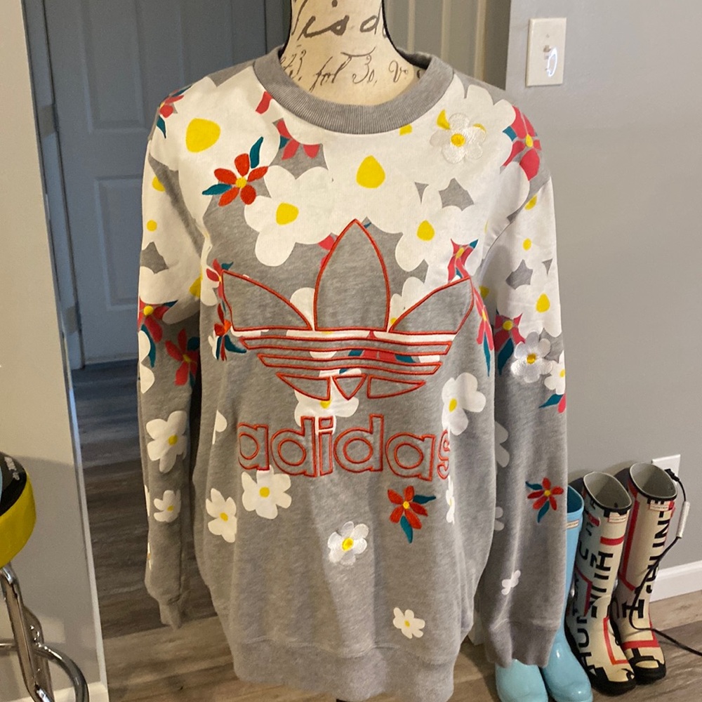 Adidas Sweatshirt